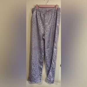 Elegant VINTAGE 2000s Victoria’s Secret Purple Floral Pajama Pants